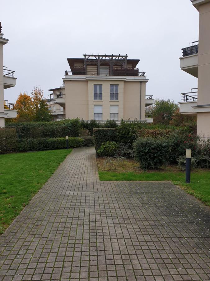 Eden Park Luxe Disney Montévrain Exterior foto